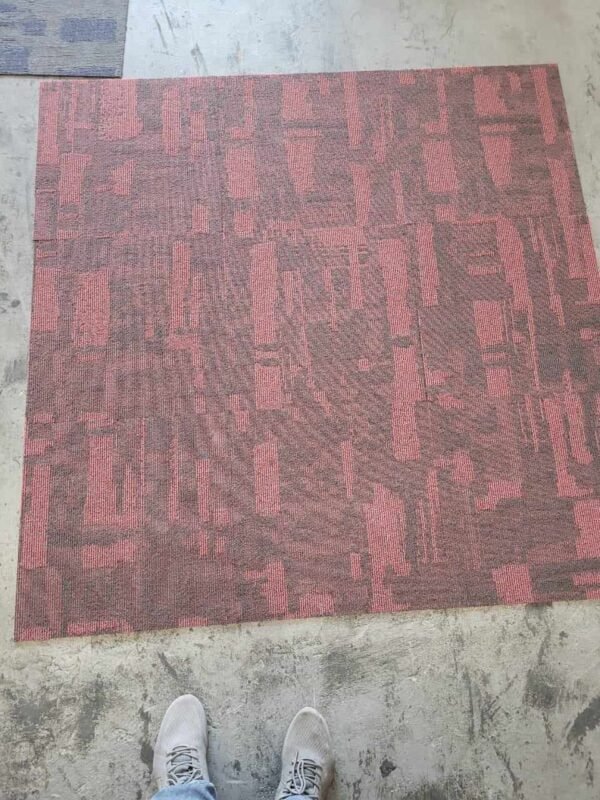 بلاط موكيت 50×50 من مفروشات وأرضيات السريع بالرياض بجودة عالية وتصاميم متنوعة