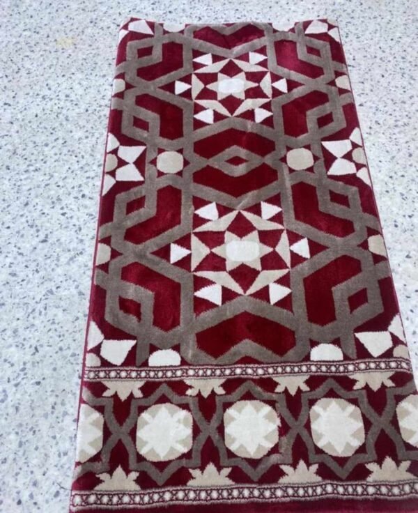 موكيت مساجد إسلامي فاخر من مفروشات وأرضيات السريع بالرياض بألوان وتصاميم متنوعة