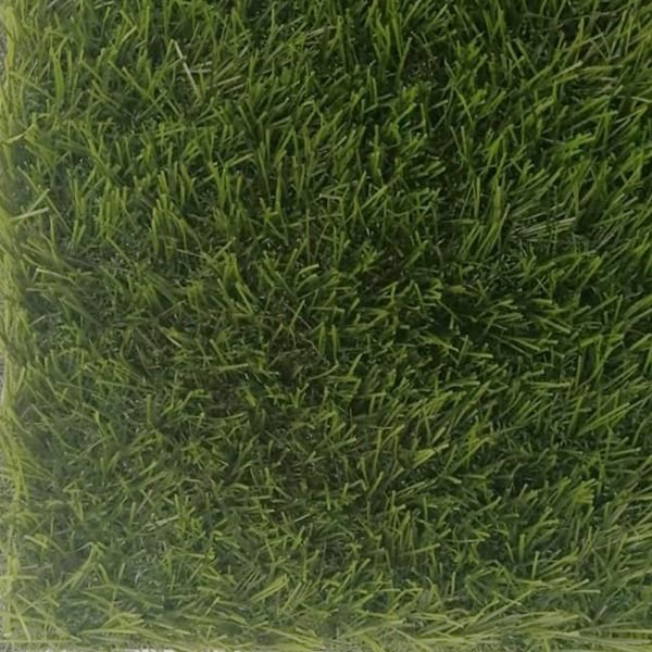 عشب صناعي أخضر فاخر من مفروشات وأرضيات السريع بالرياض