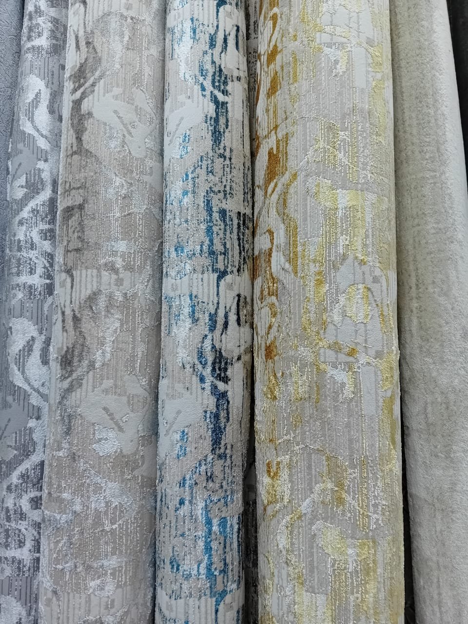 موكيت سجاد فاخر بجودة عالية من مفروشات وأرضيات السريع بالرياض