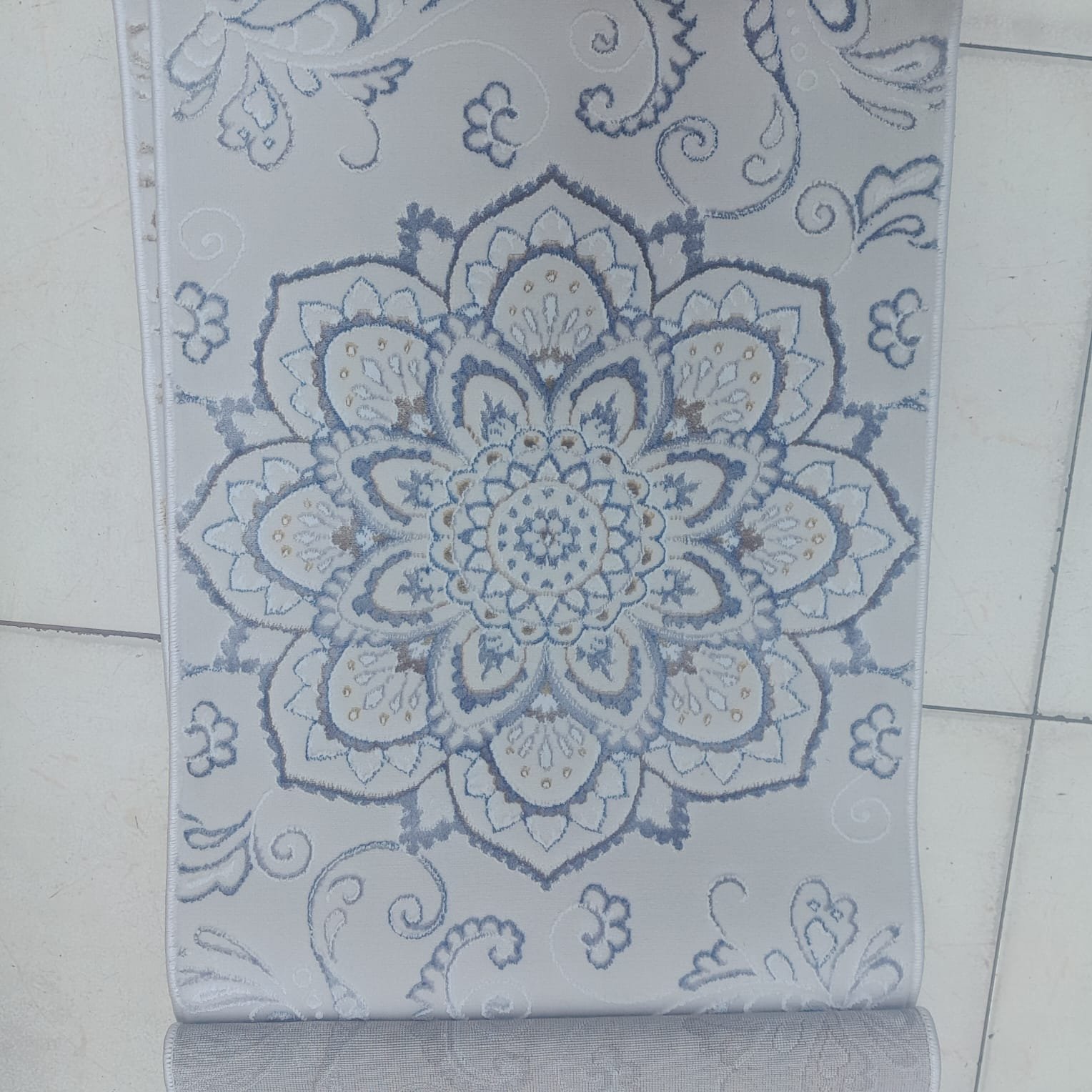 موكيت سجاد فاخر بجودة عالية من مفروشات وأرضيات السريع بالرياض