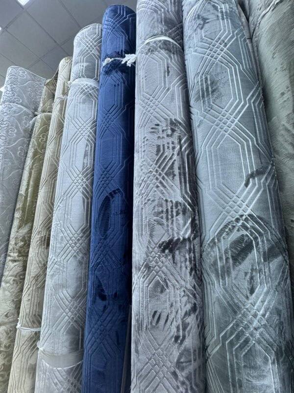 موكيت صيني لامع